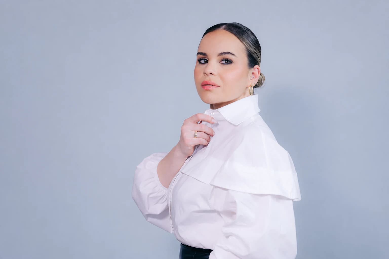 Retrato profissional de Luana Mello
