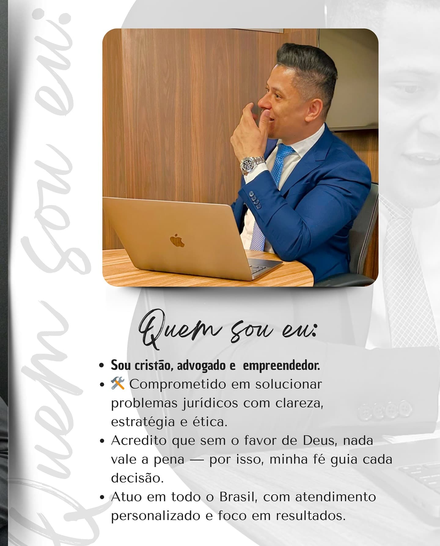 Dr. Thiago Augusto Martins em seu escritório