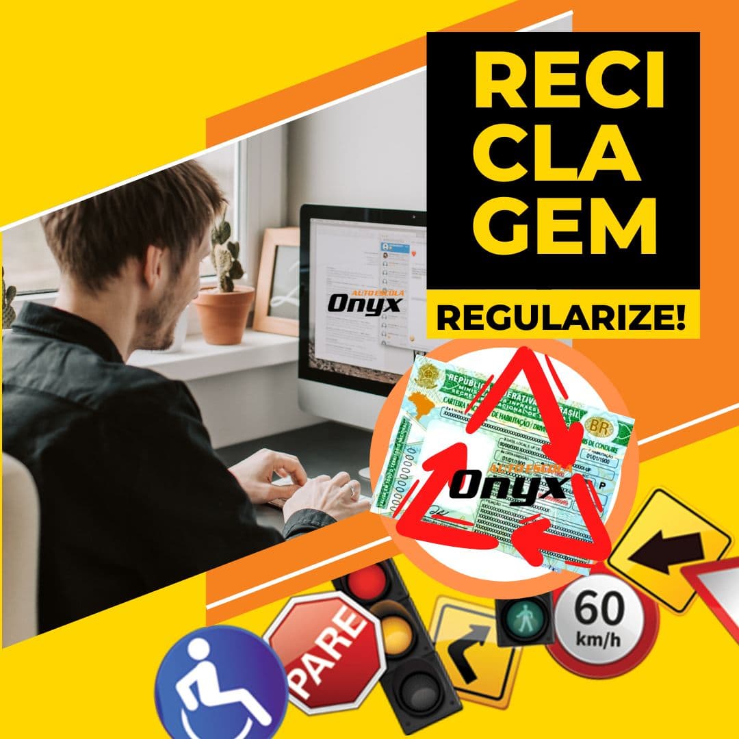 Aluno fazendo curso de reciclagem online no computador — Reciclagem, regularize!